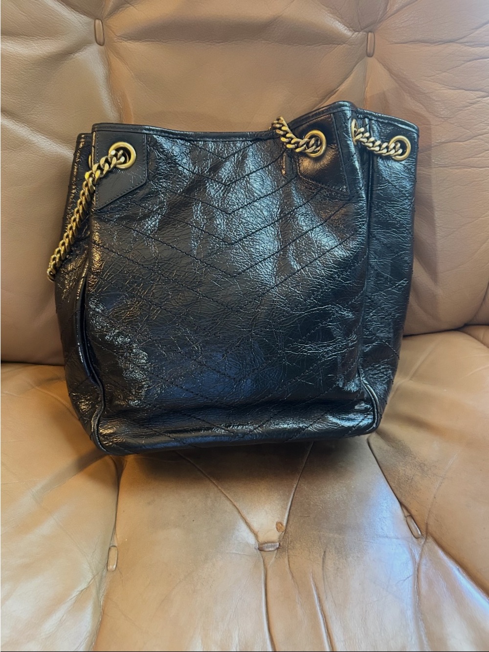 NWOT Saint Laurent Niki Large Tote Black Crinkled Leather Gold YSL - Picture 8 of 10